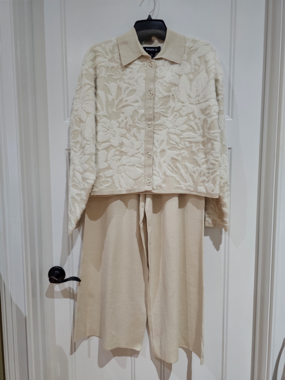 Women's 2-piece, Cream Textured Floral Knit Wide-Leg Set, NWT